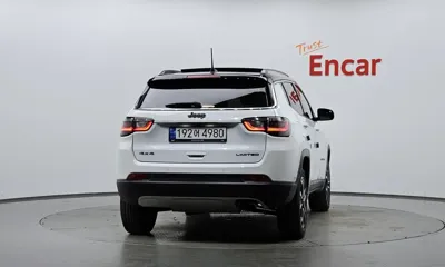 Jeep Compass 2022, 21678 км, за 14267.11 USD