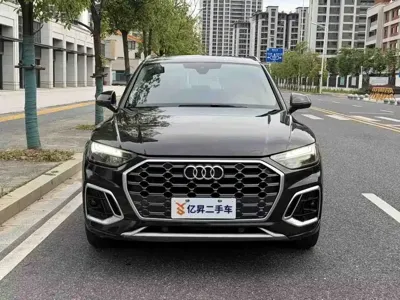 Audi Q5L 2021, 40199 км, за 23248.52 USD