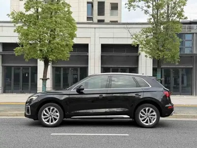 Audi Q5L 2021, 40199 км, за 23248.52 USD