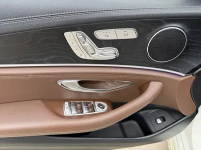 Mercedes-Benz E-Class 2018, 110000 км, за 19981.96 USD