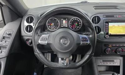 Volkswagen Tiguan 2016, 87657 км, за 7549.66 USD - фото 13