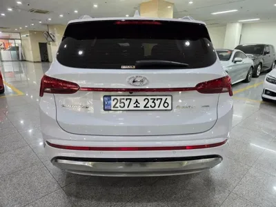 Hyundai Santafe 2023, 13318 км, за 21399.5 USD