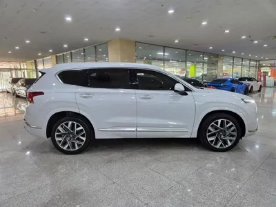 Hyundai Santafe 2023, 13318 км, за 21399.5 USD