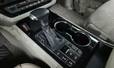 Kia Canival 2019, 107623 км, за 10175.09 USD - фото 9