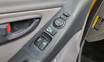Hyundai Starex 2017, 59617 км, за 8473.46 USD - фото 12