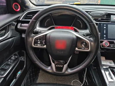 Honda Civic 2019, 99400 км, за 10715 USD - фото 11