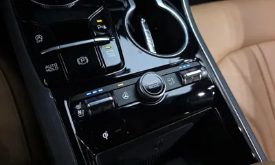 Kia K5 2023, 41275 км, за 15628.05 USD - фото 31