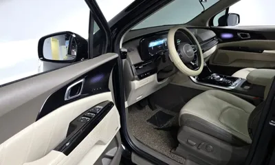 Kia Canival 2023, 52609 км, за 20822.33 USD - фото 10