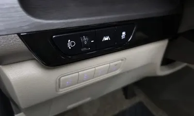 Kia Canival 2023, 52609 км, за 20822.33 USD - фото 28
