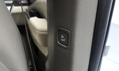Kia Canival 2023, 52609 км, за 20822.33 USD - фото 31