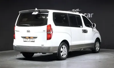 Hyundai Starex 2015, 143314 км, за 7932.32 USD