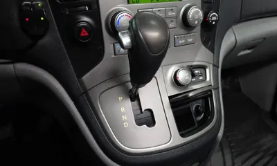 Hyundai Starex 2015, 143314 км, за 7932.32 USD - фото 9