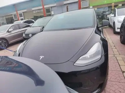 Tesla Model Y 2022, 44500 км, за 22836.52 USD