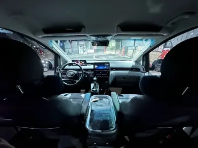 Hyundai Staria · 2024 год