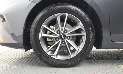 Kia K3 2023, 95340 км, за 10093.11 USD