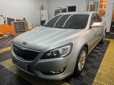 Kia K7 2012, 165992 км, за 2210.23 USD