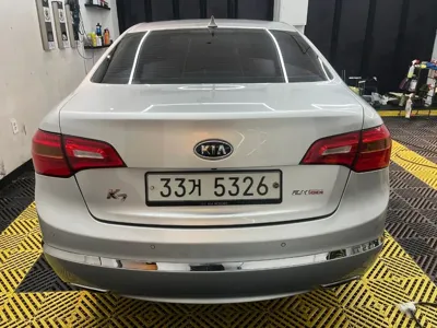 Kia K7 2012, 165992 км, за 2210.23 USD