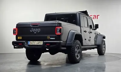 Jeep Gladiator 2020, 43801 км, за 27419.88 USD