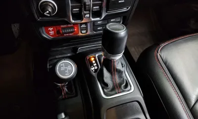 Jeep Gladiator 2020, 43801 км, за 27419.88 USD - фото 9