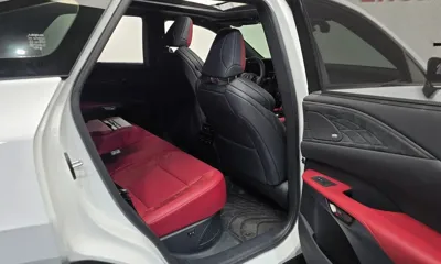 Lexus RX 2025, 9320 км, за 68958.75 USD - фото 11