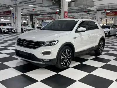 Volkswagen T-Roc · 2023 год