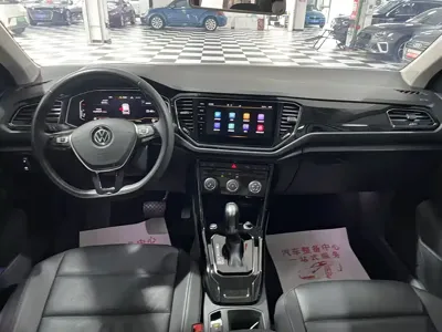Volkswagen T-Roc 2023, 29000 км, за 16792.23 USD - фото 6