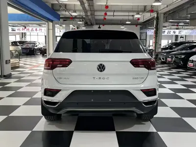 Volkswagen T-Roc 2023, 29000 км, за 16792.23 USD - фото 8