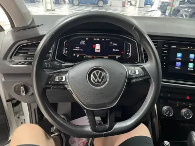Volkswagen T-Roc 2023, 29000 км, за 16792.23 USD - фото 14