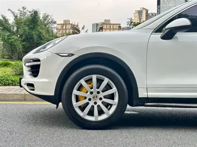 Porsche Cayenne 2014, 210000 км, за 12966.14 USD