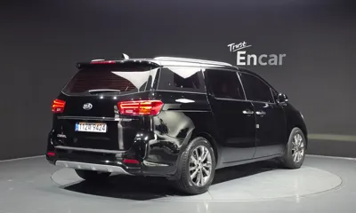 Kia Canival 2019, 107835 км, за 9425.99 USD