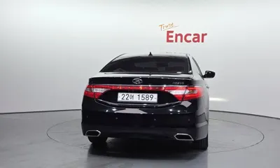 Hyundai Grandeur 2016, 104068 км, за 4834.43 USD