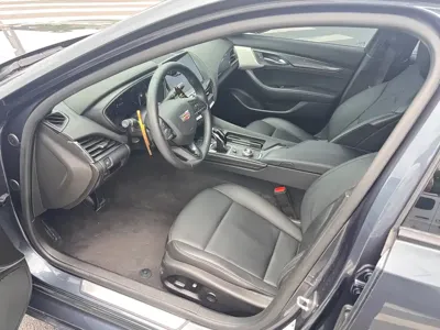 Cadillac CT5 2021, 50000 км, за 16156.25 USD