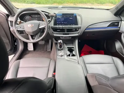 Cadillac CT5 2021, 50000 км, за 16156.25 USD - фото 8
