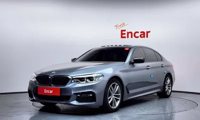 BMW 5-Series · 2017 год