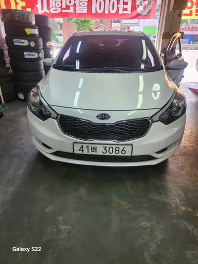 Kia K3 · 2015 год