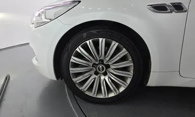 Kia K9 2013, 205057 км, за 3931.99 USD