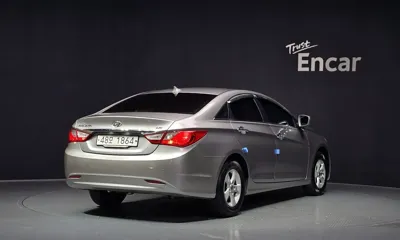 Hyundai Sonata 2014, 120802 км, за 3452.77 USD