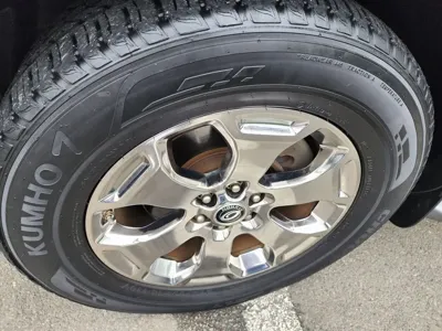 Kia Mohave 2017, 115000 км, за 10726.12 USD