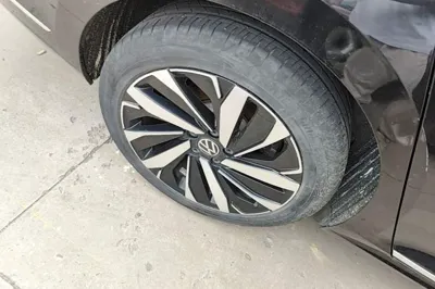 Volkswagen Passat 2022, 52300 км, за 17425 USD - фото 11