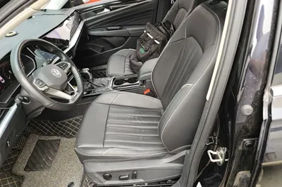 Volkswagen Passat 2022, 52300 км, за 17425 USD - фото 17