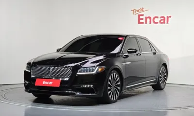 Lincoln Continental · 2017 год