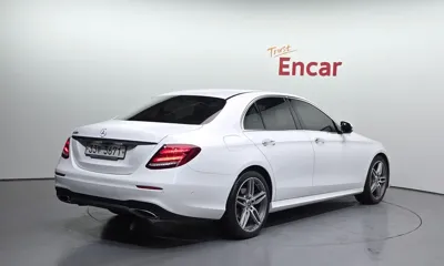 Mercedes-Benz E-Class 2019, 61610 км, за 18970.72 USD