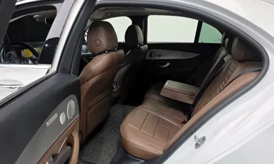 Mercedes-Benz E-Class 2019, 61610 км, за 18970.72 USD - фото 20