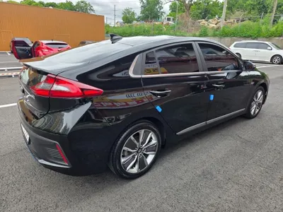 Hyundai Ioniq 2016, 138294 км, за 6494.18 USD