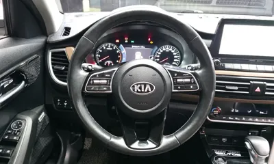 Kia Seltos 2020, 56204 км, за 11487.46 USD - фото 13