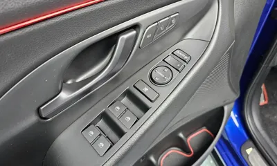 Hyundai i30 2019, 64444 км, за 11254.24 USD - фото 27