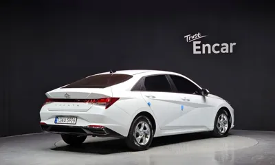 Hyundai Avante 2021, 126071 км, за 9042.42 USD