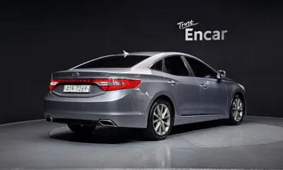 Hyundai Grandeur 2015, 237399 км, за 3172.93 USD