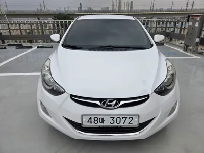 Hyundai Avante 2012, 155000 км, за 2573.29 USD