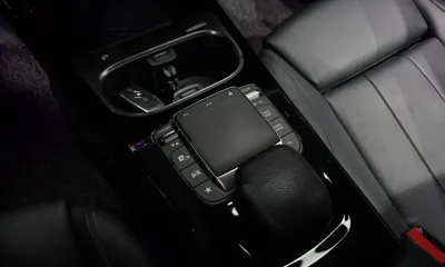 Mercedes-Benz A-Class 2021, 53204 км, за 14246.69 USD - фото 20